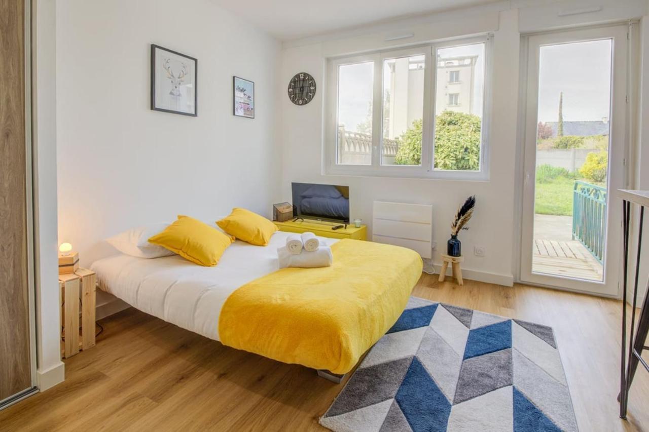 Апартаменты Le Yellow, Studio Renove, Tout Confort, Jardin Сен-Жак-де-ла-Ланд Экстерьер фото